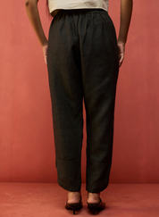 Ikis Overlapping Hem Pants