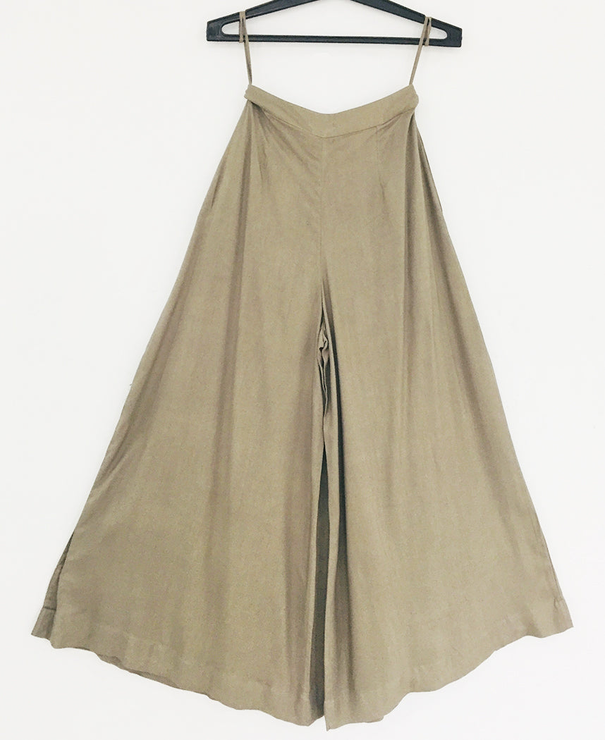 Inverted Box Pleat Bottoms