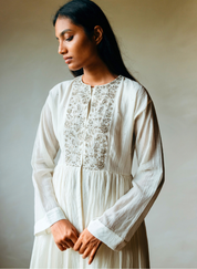 Ira Gathered Kurta