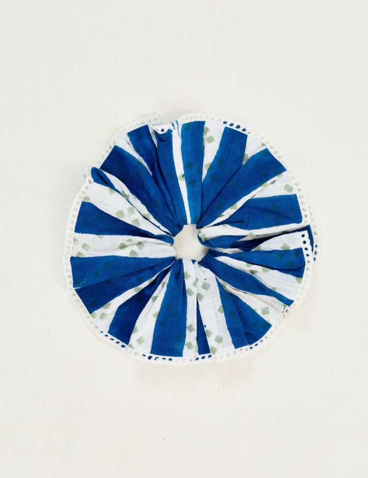 Ira-Scrunchie-C.png