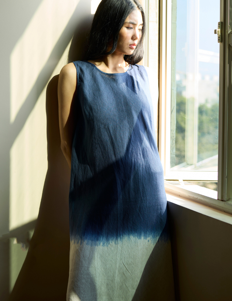 Iro-Ombre-Dress-Navy-A.png