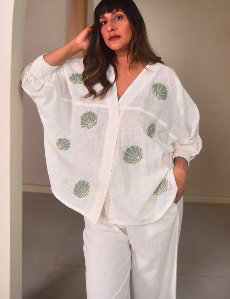 Isla-Shirt-Mint-Applique-D.png