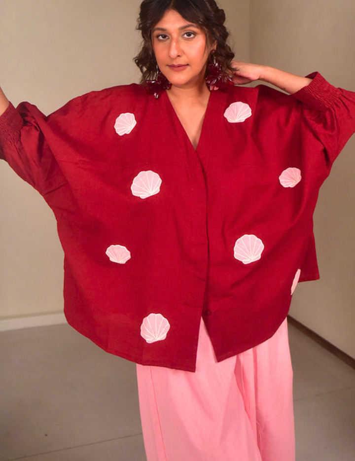 Isla-Shirt-Red-E.png