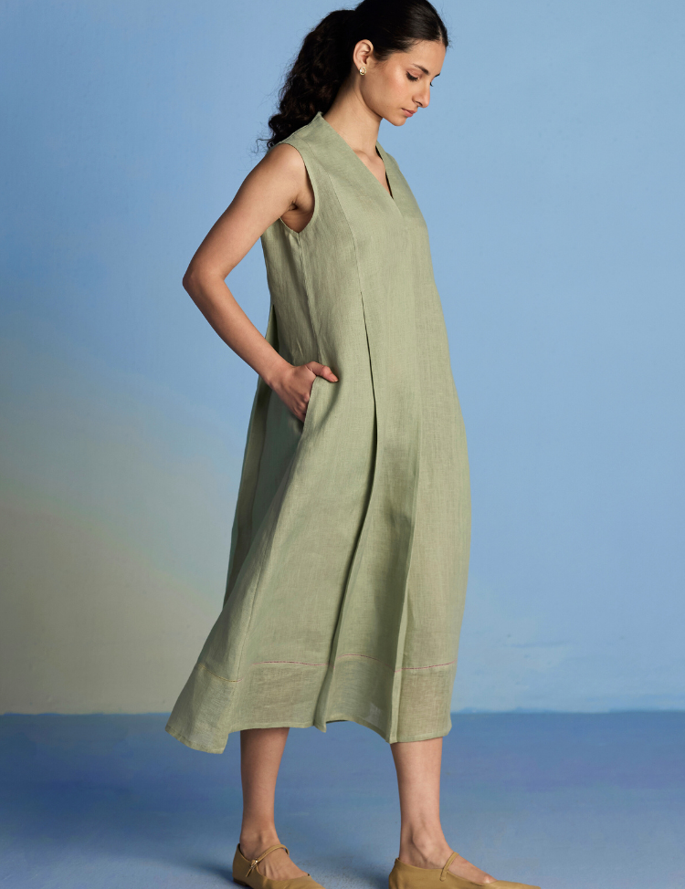 Ita-Pleated-Dress-Mint-B.png