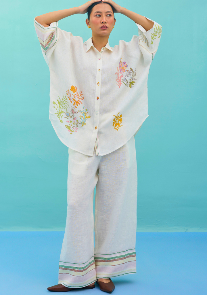 Iva Embroidered Set