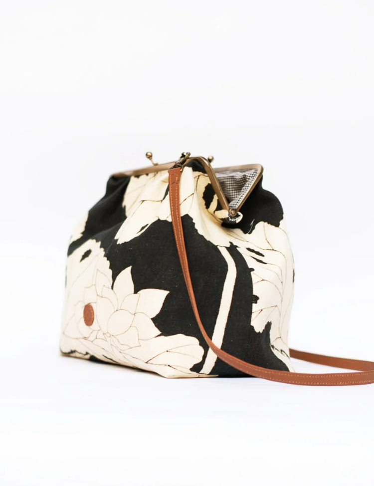 Ivory-Field-Clutch-B.png