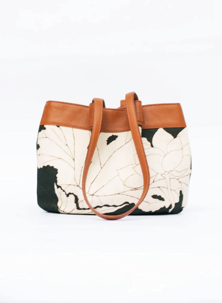 Ivory Ink Hand Bag