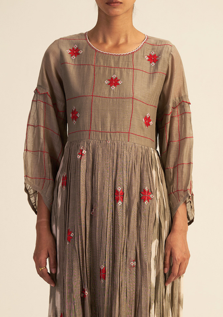 Jaapi Dress