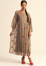 Jaapi Dress