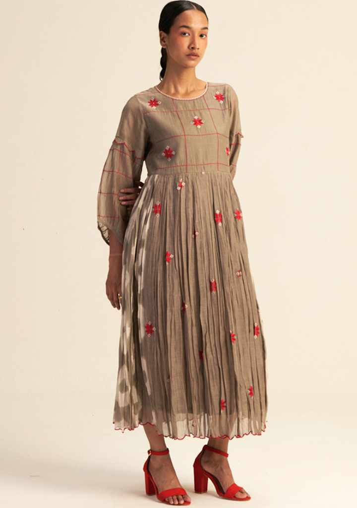 Jaapi Dress