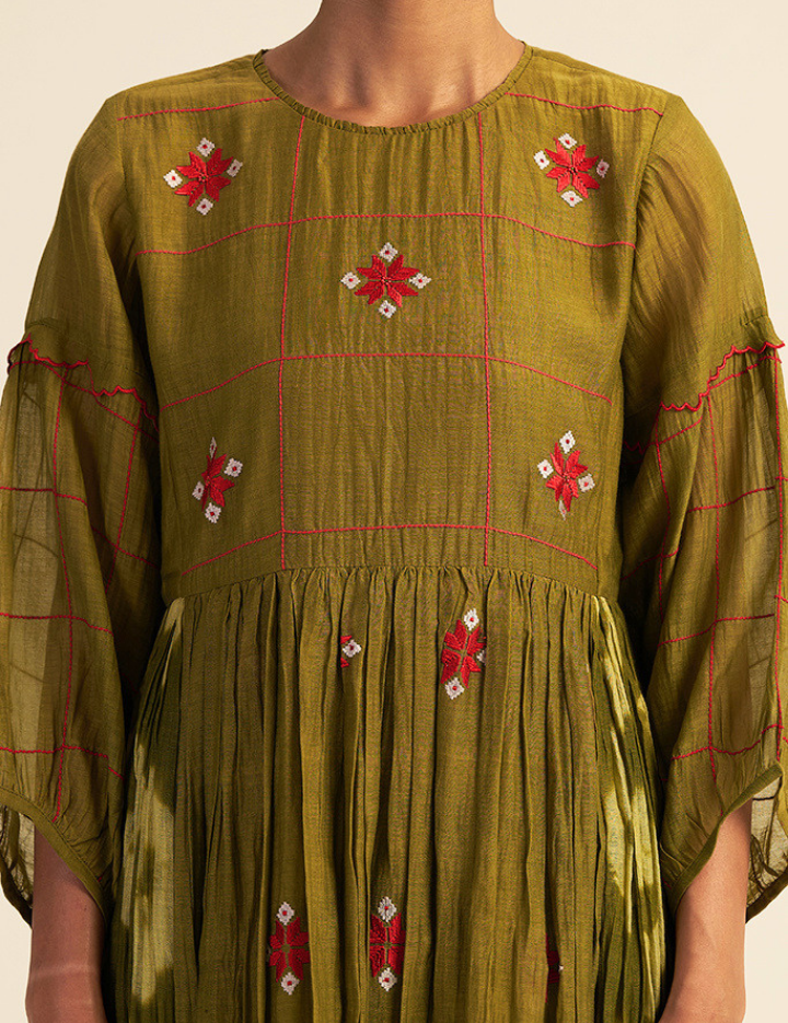 Jaapi Dress