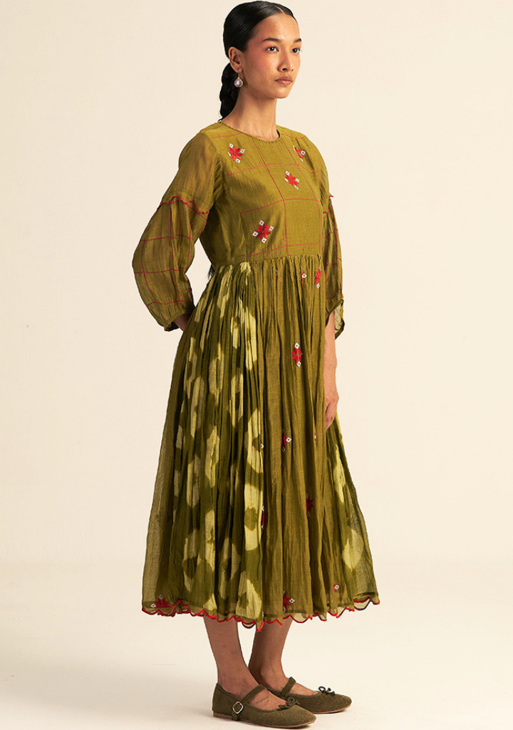 Jaapi Dress