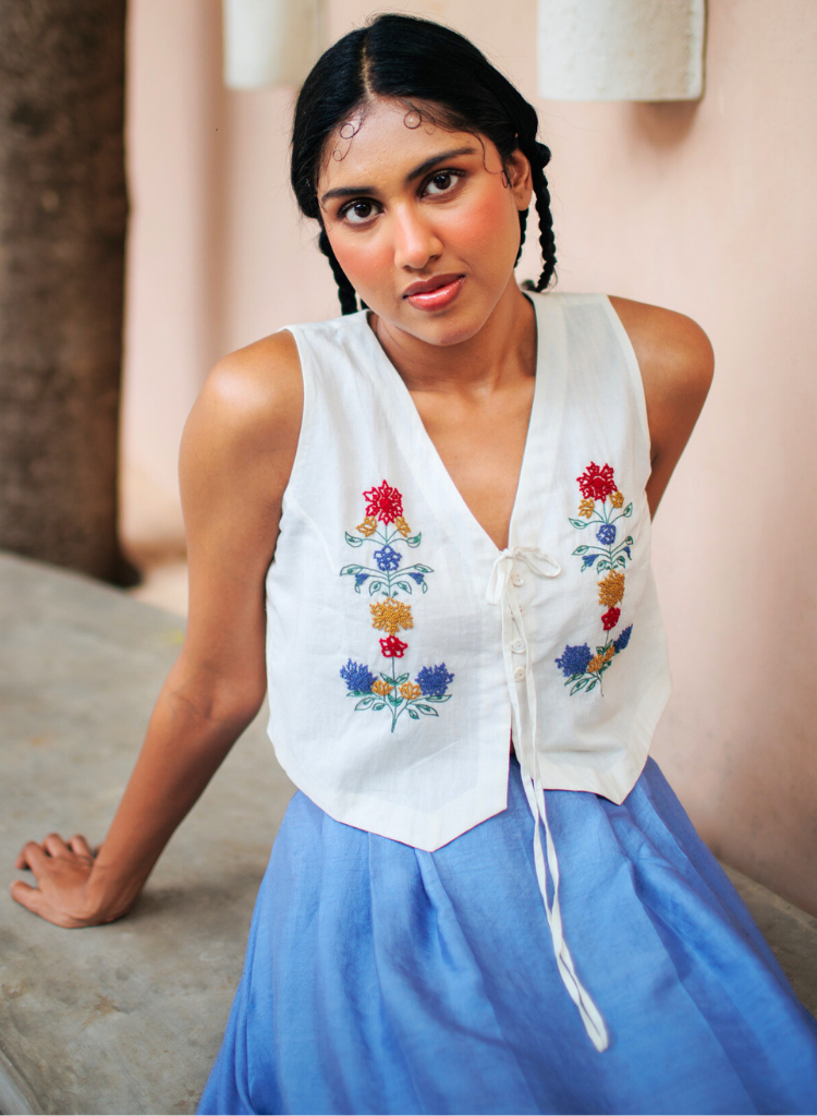 Judy Embroidered Set