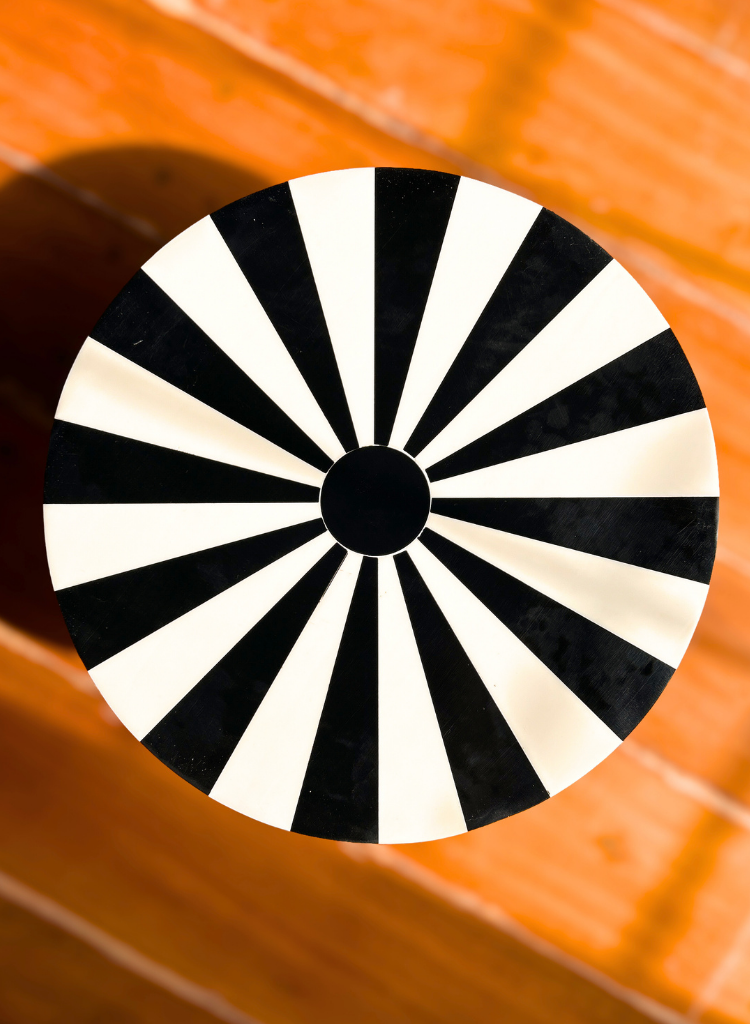 Jugglr Jr. Cake Stand