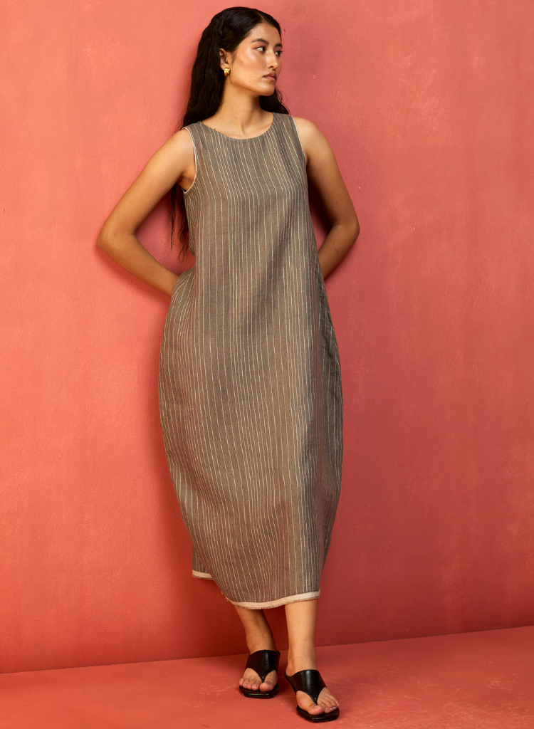 Juro Stripe Parabola Dress