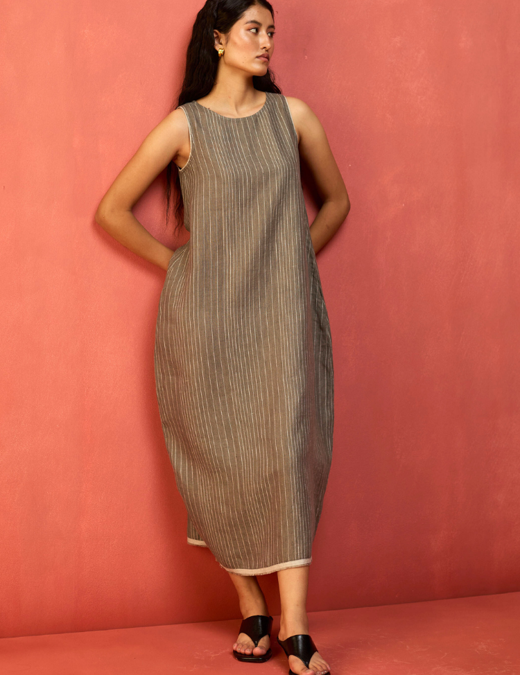 Juro Stripe Parabola Dress