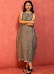 Juro Stripe Parabola Dress
