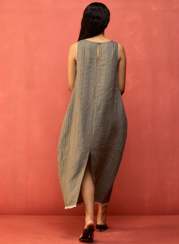 Juro Stripe Parabola Dress