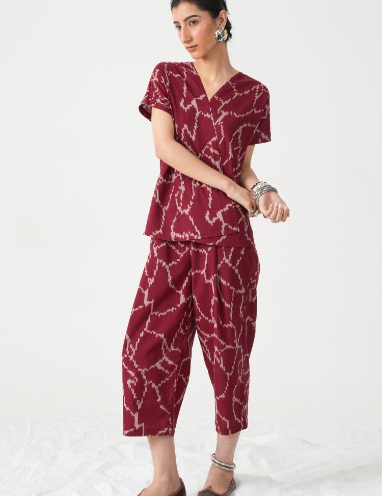 KasuriIkatPants-F_a092cfd0-c073-45d8-ba2a-75b9b5be7660.png