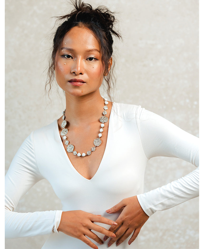 Khwaab-Neckplace-Silver-B_620aee24-7a29-4e0f-a7ca-26cfb775d543.jpg