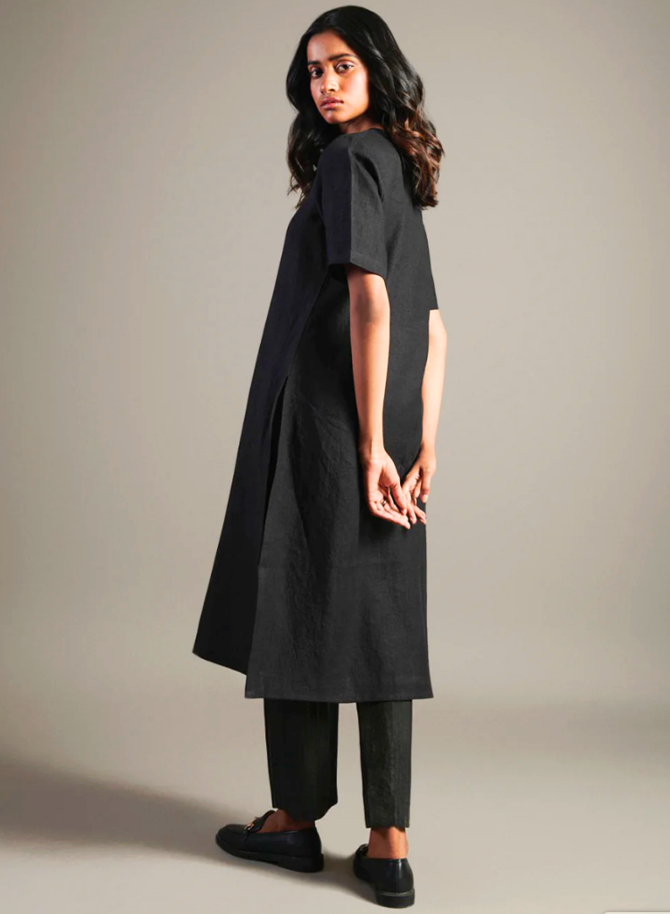 Kohl Half Sleeves Kurta Set
