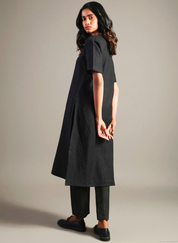 Kohl Half Sleeves Kurta Set