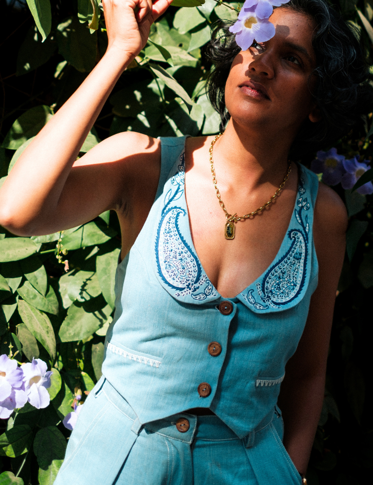 Koti-Waistcoat-D.png