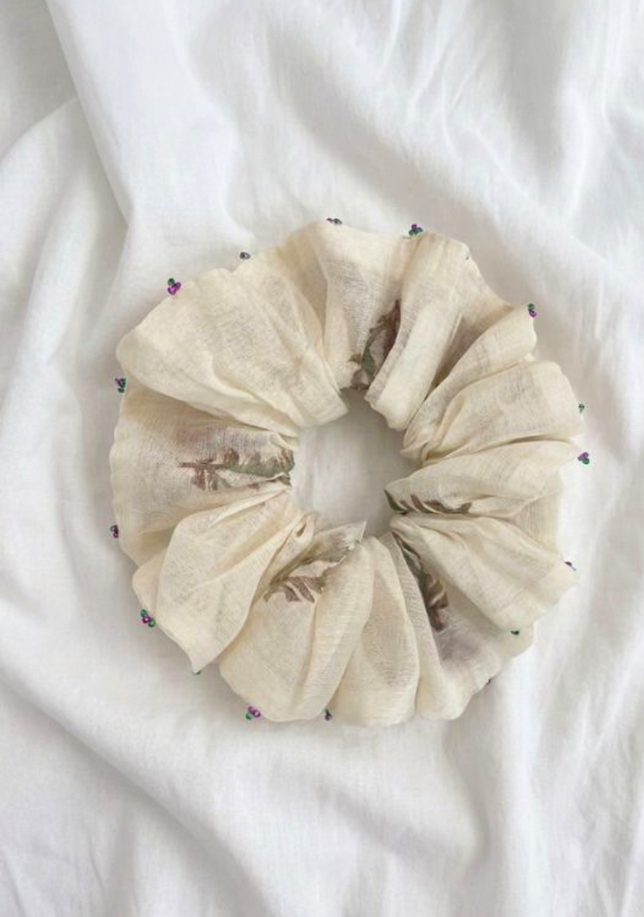 Kulfi Scrunchie