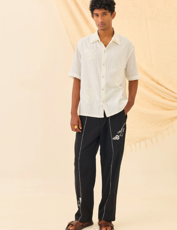 Kunj-Shirt-C_ad247f17-3f95-4db8-9784-8a22ce99f6fe.png