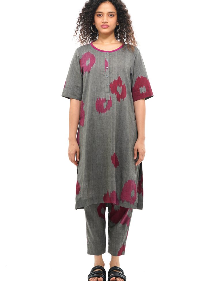 Kuro-Kurta-A_fe08afc1-5235-4c3d-927a-cd1ca18adef3.png