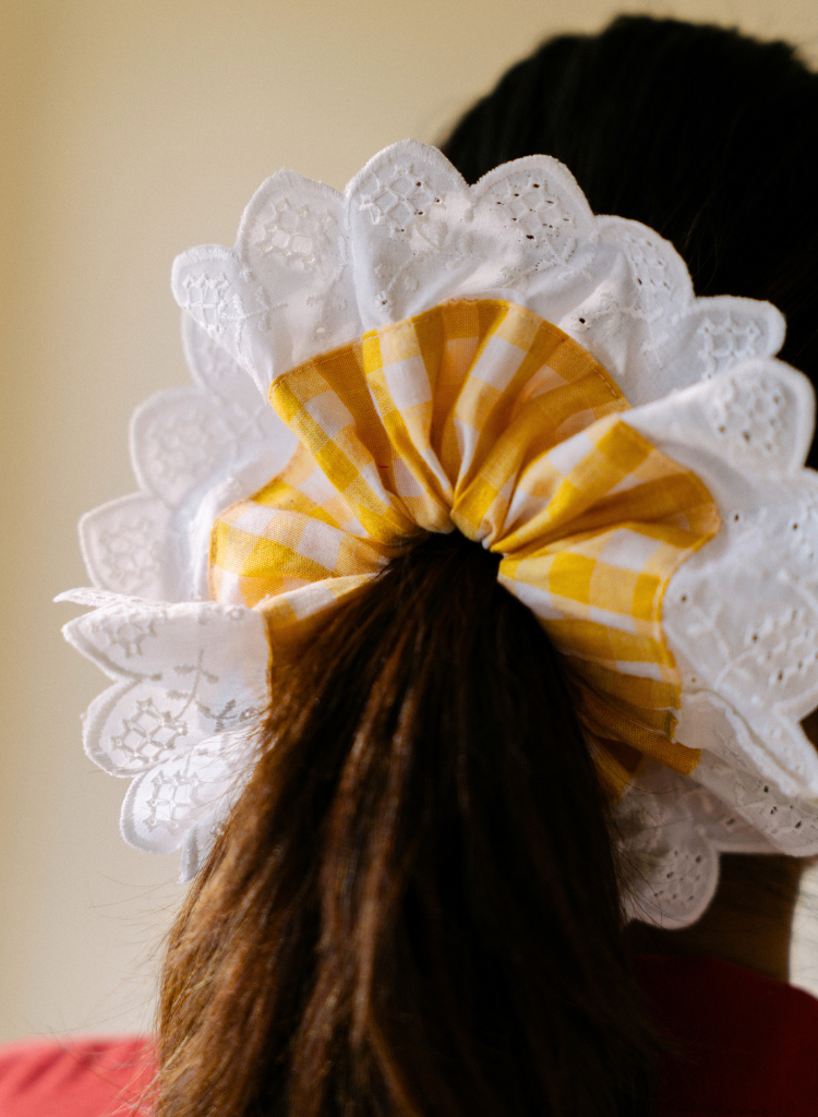 Lace & Gingham Cirqlet