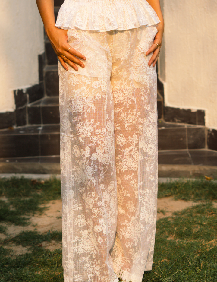 Lara-Pants-F.png