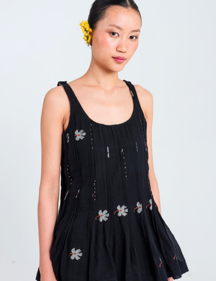 Leap-Jamdani-Pleated-Top-C.png