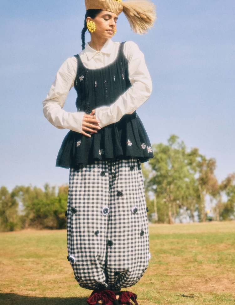 Leap-Jamdani-Pleated-Top-F.png