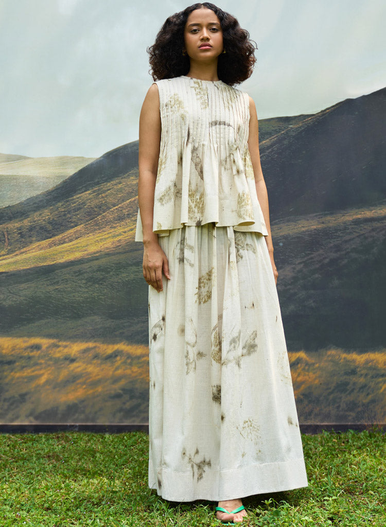 Live Leafy Pintucks Skirt