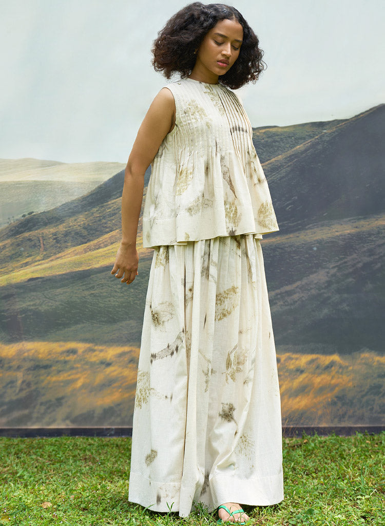 Live Leafy Pintucks Skirt