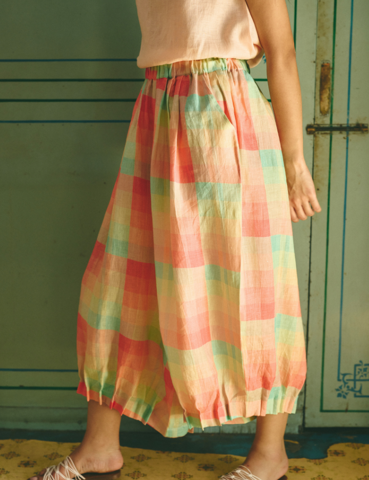 Lola-Balloon-Trousers-checks-B.png