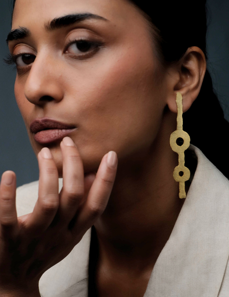Lotura-Earrings-Gold-C.png