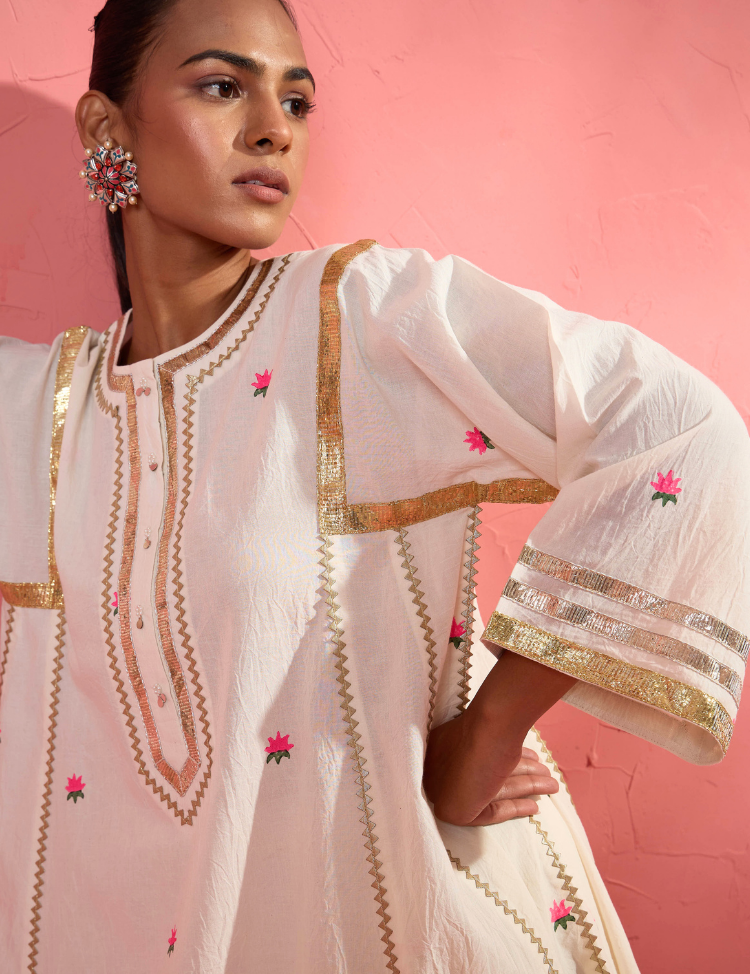 Lotus-Blush-Set-C_408c0df3-3376-466f-b820-a99ac0e4c4f9.png