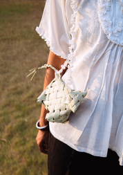 Luna Bib Top