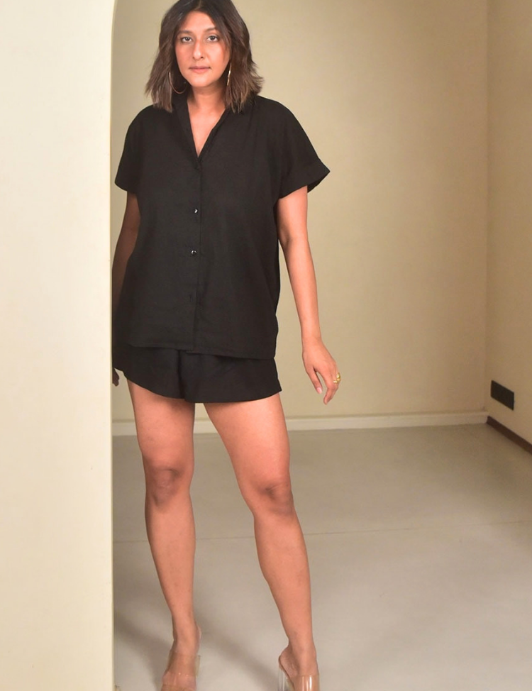 Luna-Shirt-Black-A_28565d6b-7974-4cd1-8397-cfc598cb5882.png