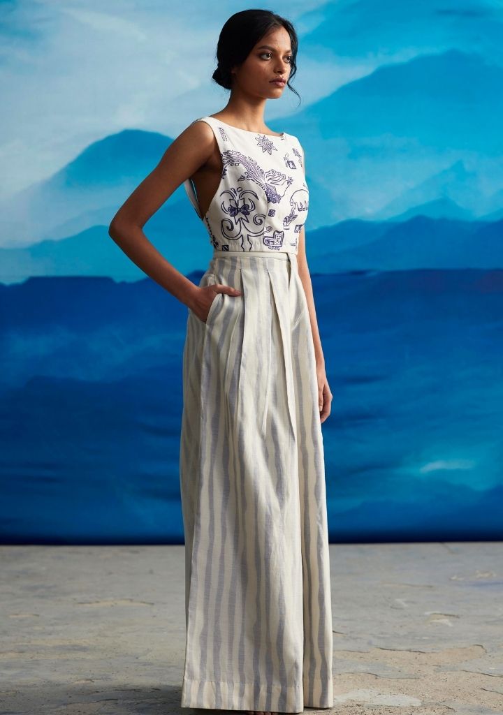 Madelief Low Back Top