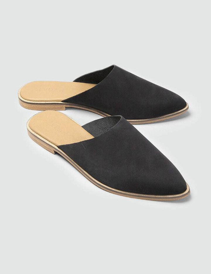 Melba-Mules-Black-A_2edd1ac5-904b-4f5f-9543-983c194586d2.jpg