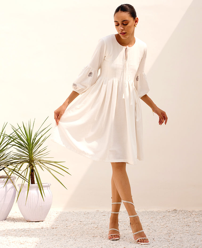 Mid-Summer-Dress-White-B_8923e63d-4bc4-4052-b0c9-b2682a2eb626.jpg