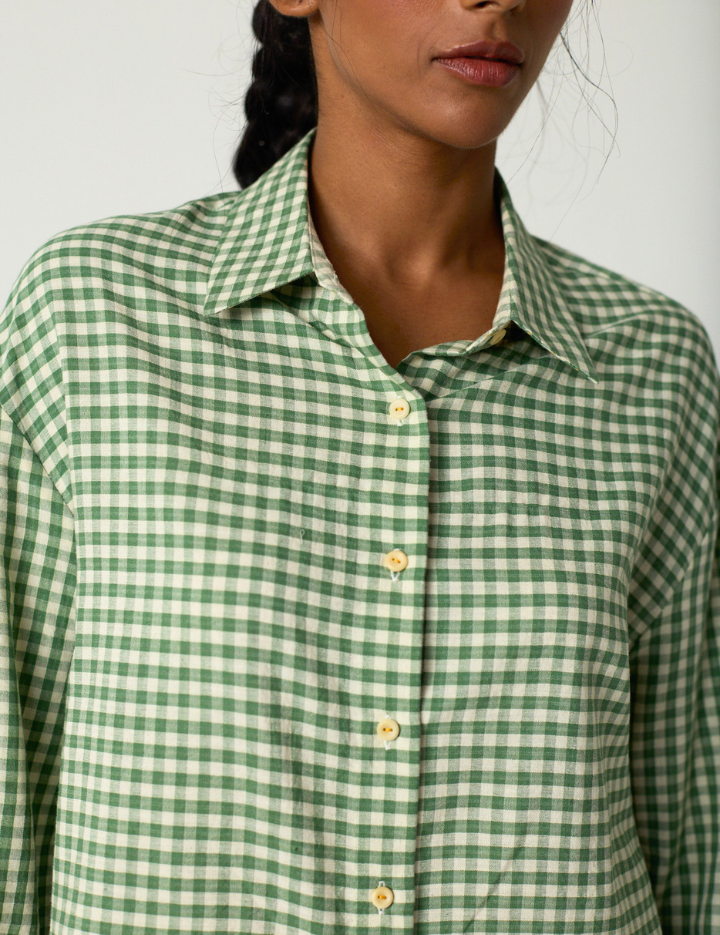 Mila-Shirt-E.png