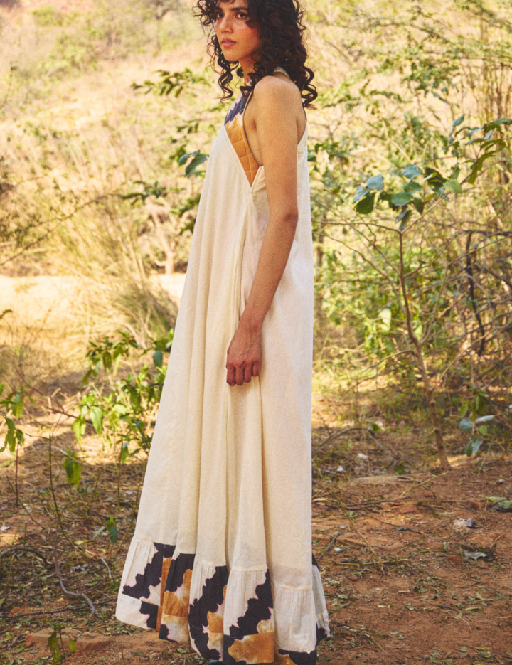 Mist-Veil-Gown-B.png