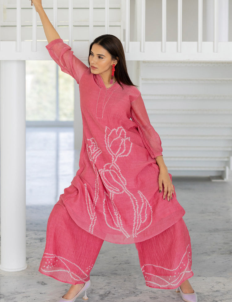 Misty-Tulips-Bandhani-Kurta-D_9f79f71d-72c1-4ac9-8e50-d87dac1fccf2.jpg
