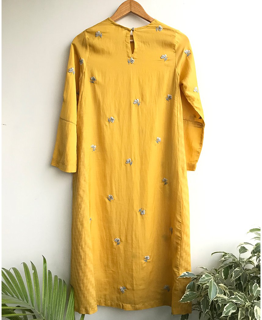 Molly-Dress-Yellow-B_d210d263-d7dc-4b82-a638-ab8cff9b8df0.jpg