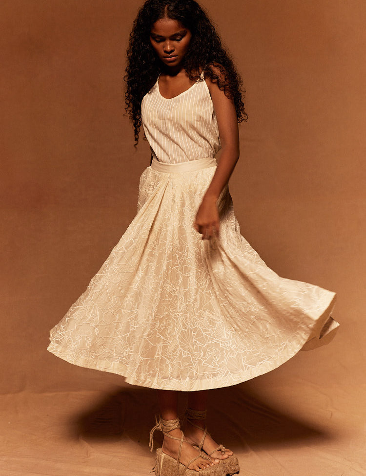 Muryo-Emroidered-Skirt-B.jpg