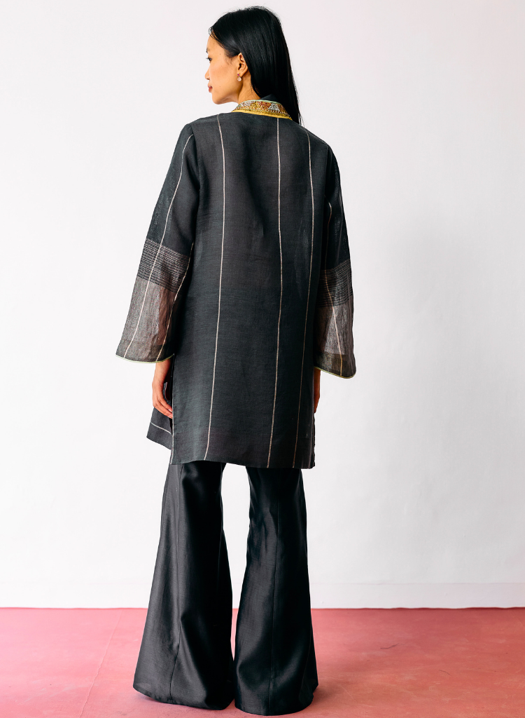 Naar Embroidered Kurta Set